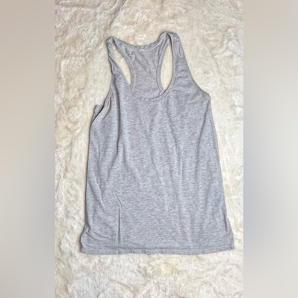 Lululemon sz 4 light Grey Love Tank